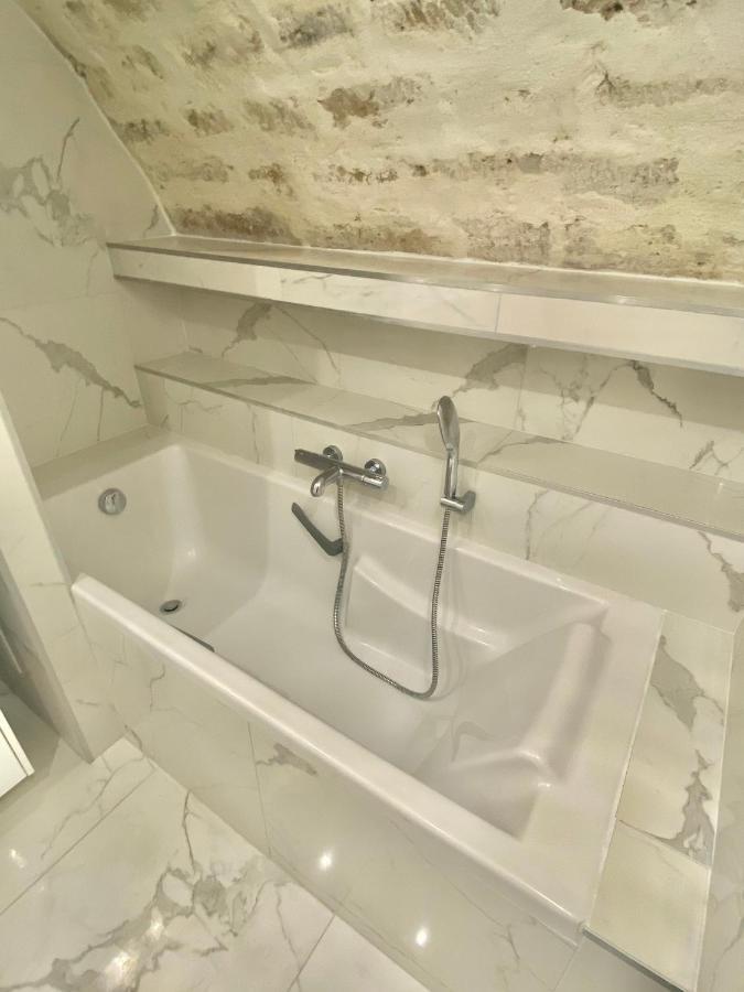 Appartement Republique Paris Luaran gambar